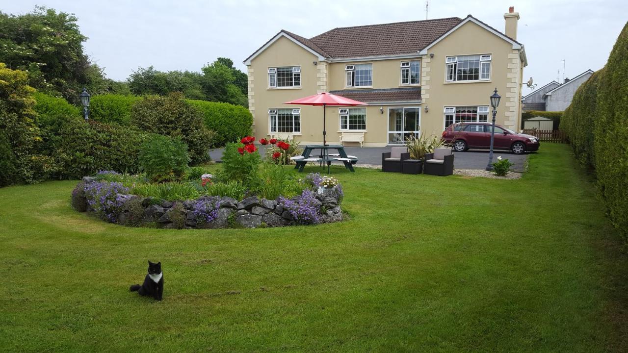 Riverwalk House B&B Oughterard Esterno foto